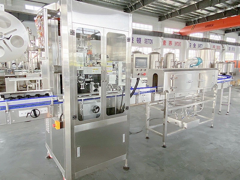 High-Speed Stability Automatic Plastic Bottle PVC Label Cutting Sticker Labeling Sleeve Shrink Wrapping Plant